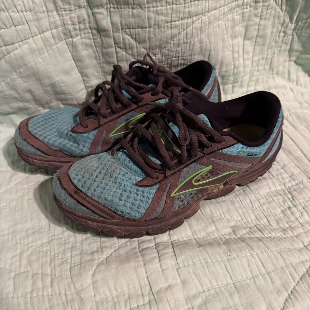 Brooks Athletic Shoes in Blue and Black